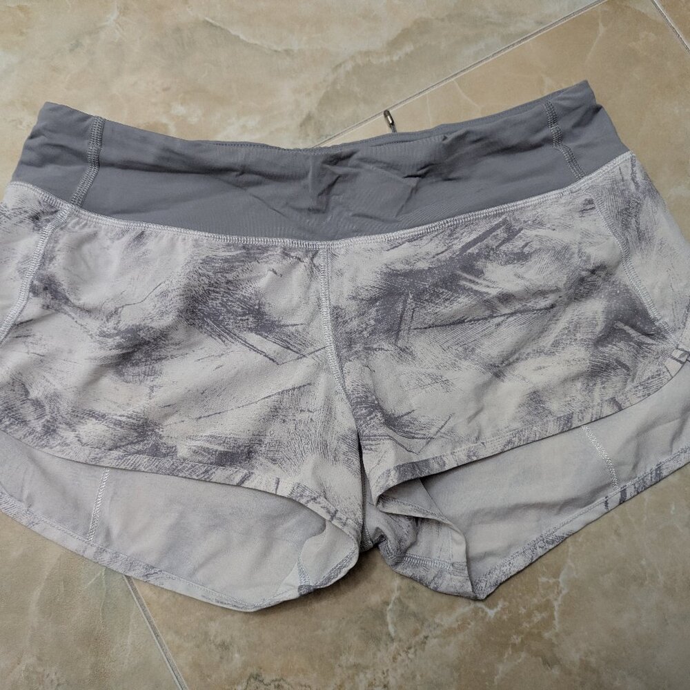 Lululemon Speed Up High Rise 4" shorts - Women's 4